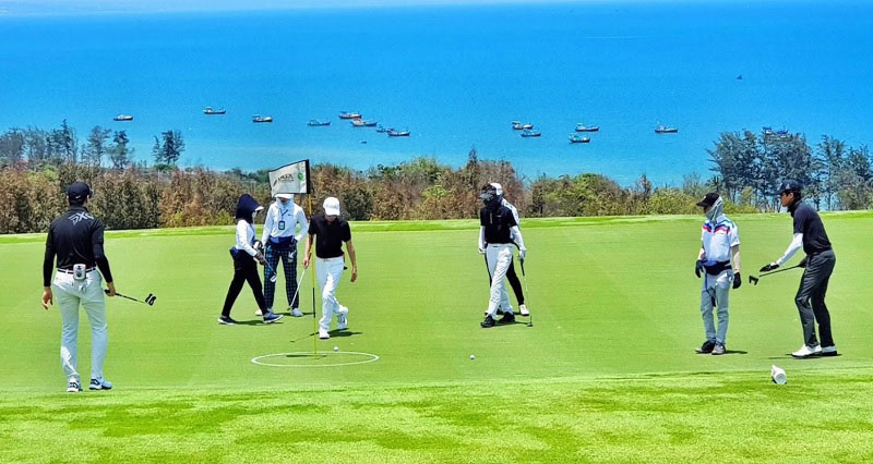 Sân golf novaland Bình Thuận 36 hồ chuẩn PGA